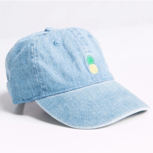 ASSORTMENT OF DENIM HATS - Picture 6 of 8